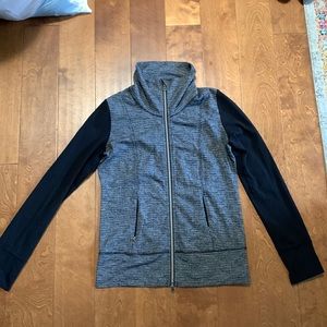 Lululemon athleisure jacket